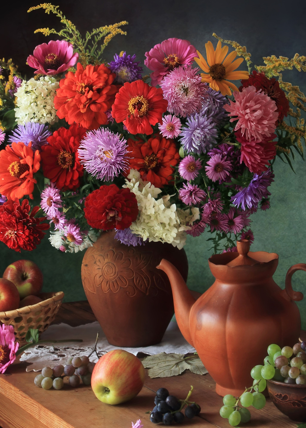 Colorful zinnium and grape: постер из коллекции World Class Photos