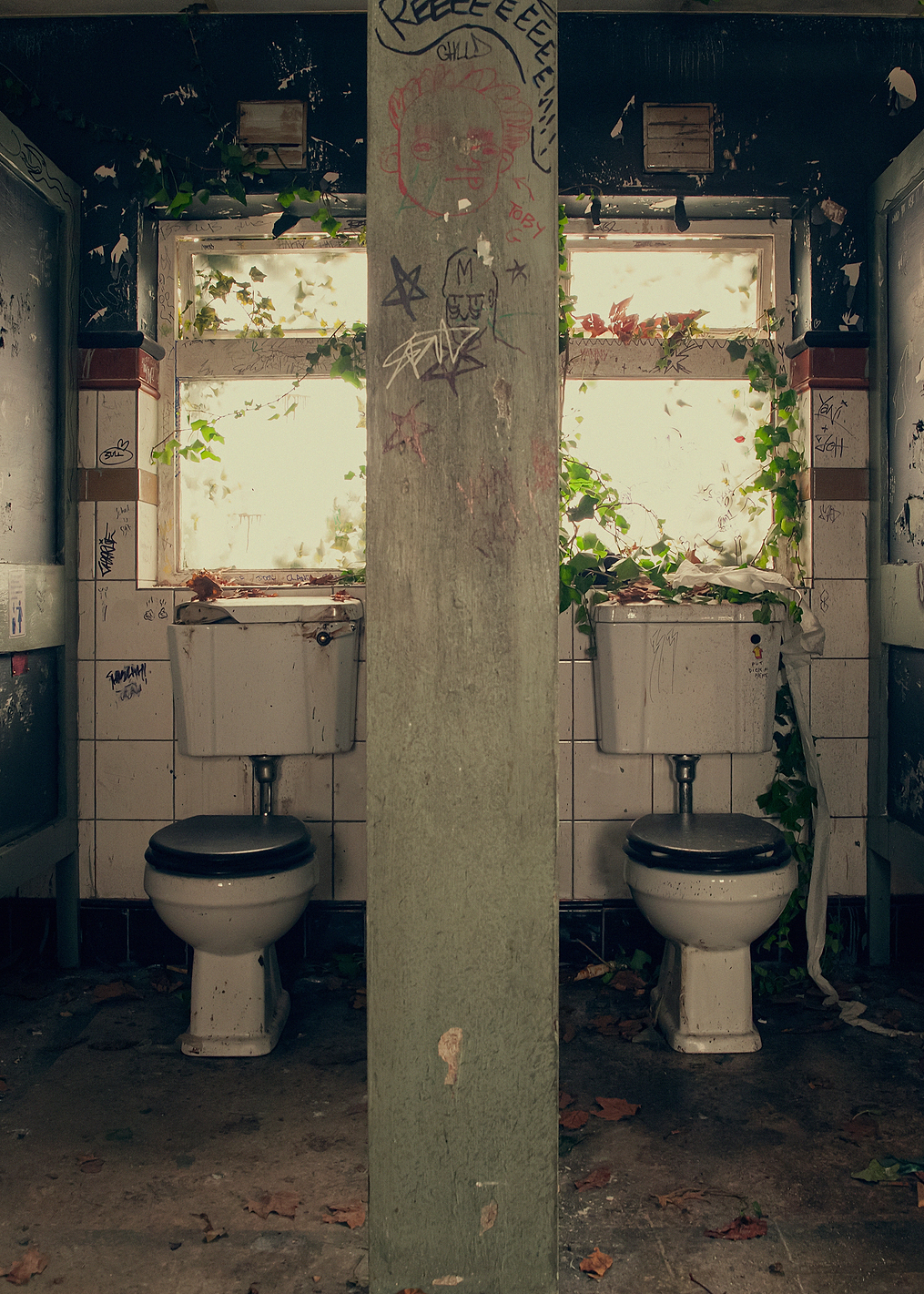 Toilets Season 3: постер из коллекции Sex Education