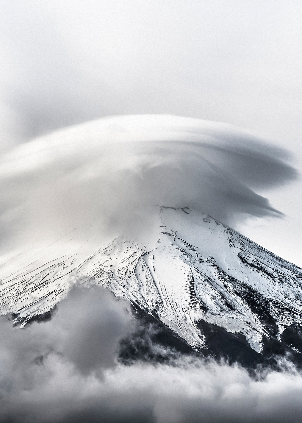 Umbrella cloud: постер из коллекции World Class Photos