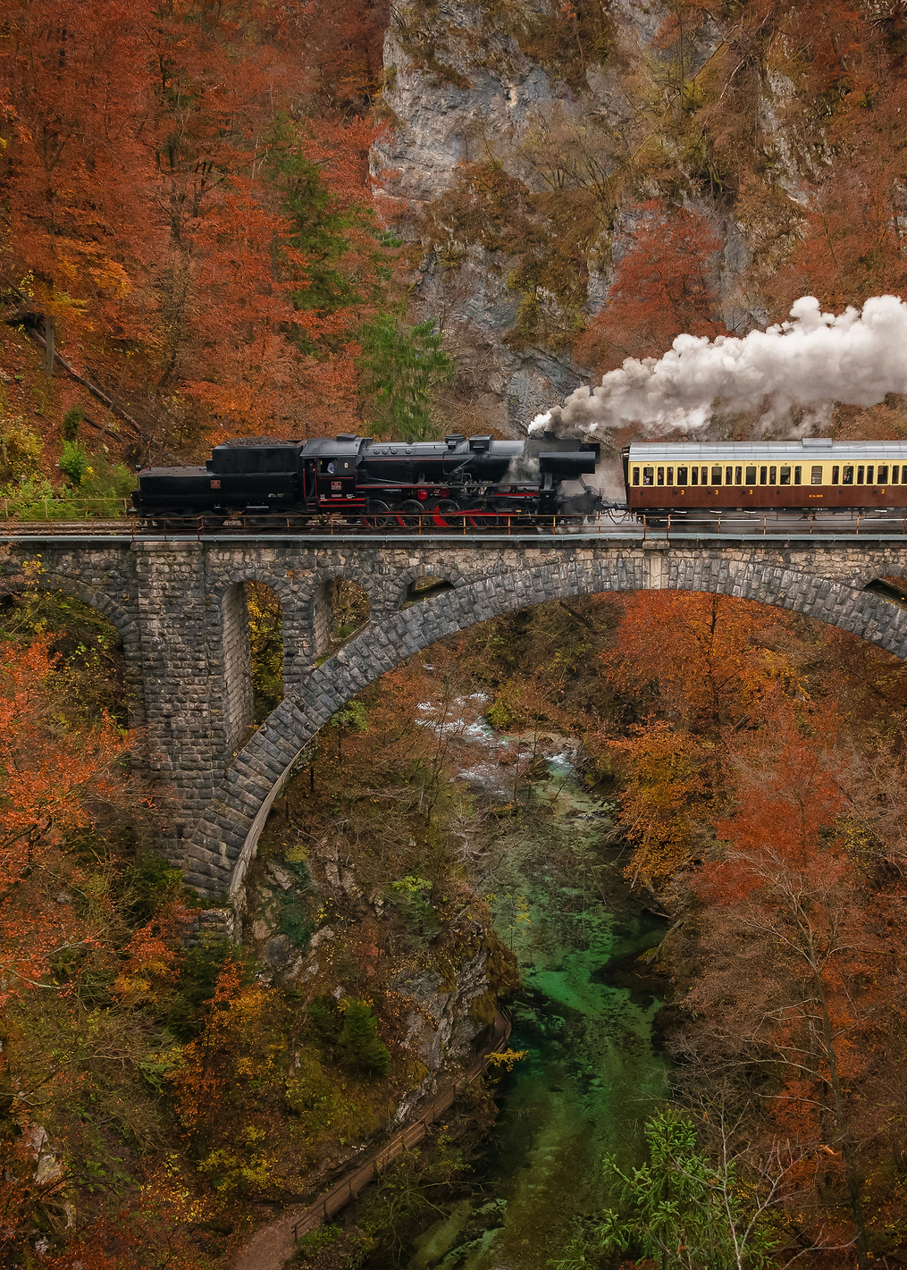 Museum train: постер из коллекции World Class Photos