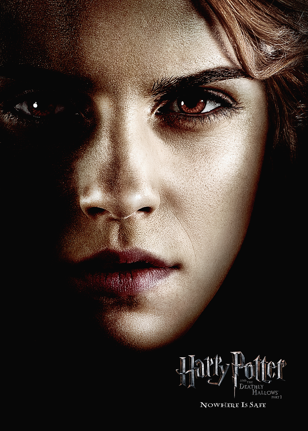 HP7 Hermione Portrait: постер из коллекции Wizarding World
