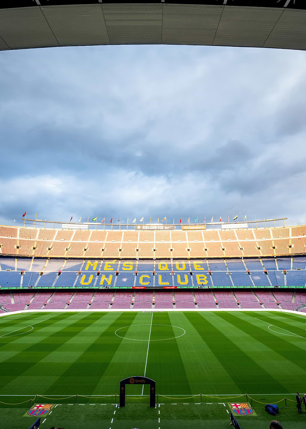 Pitch: постер из коллекции Barça