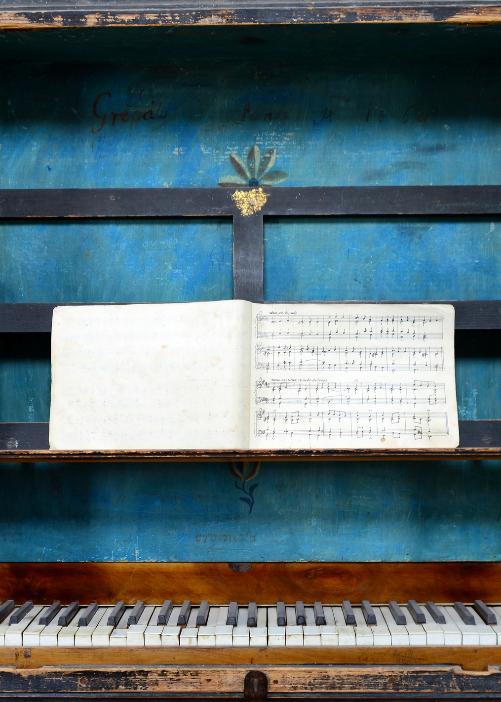 music box: постер из коллекции World Class Photos