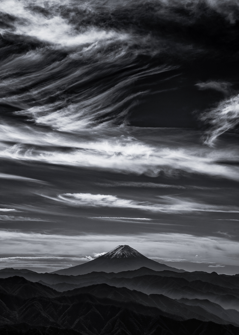 Expressive clouds: постер из коллекции World Class Photos