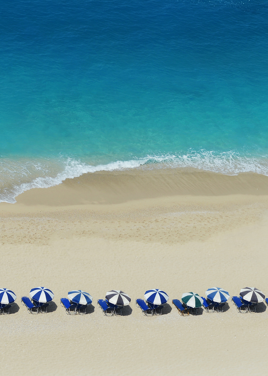 Beach umbrellas: постер из коллекции World Class Photos