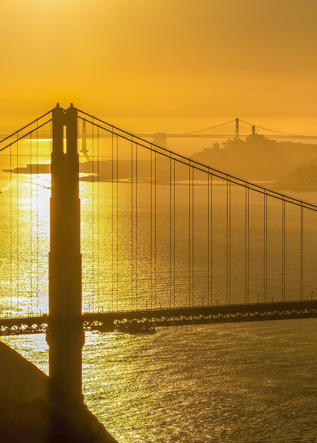 Golden Gate Bridge Sunrise: постер из коллекции World Class Photos