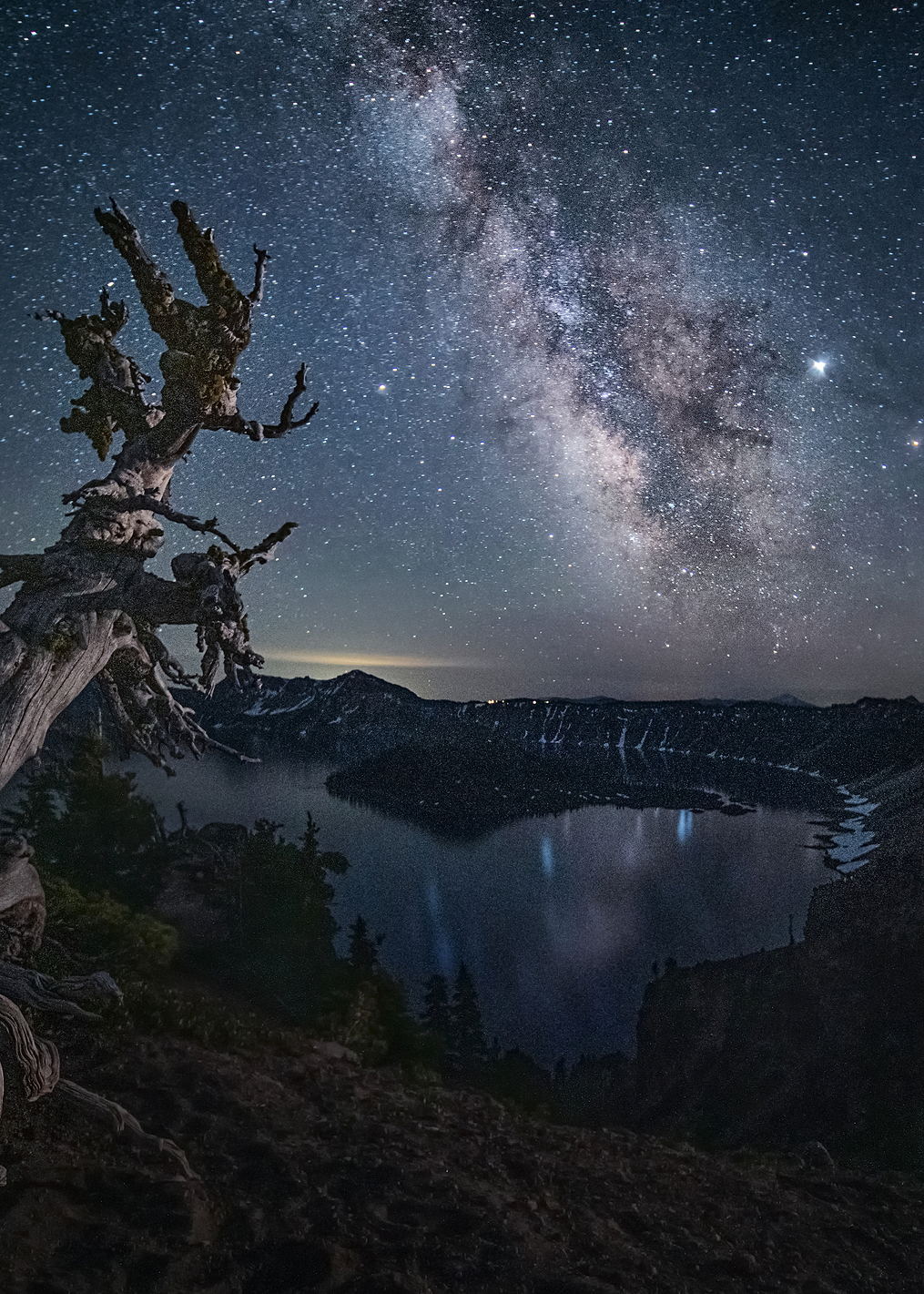 Milky Way over Crater Lake: постер из коллекции World Class Photos