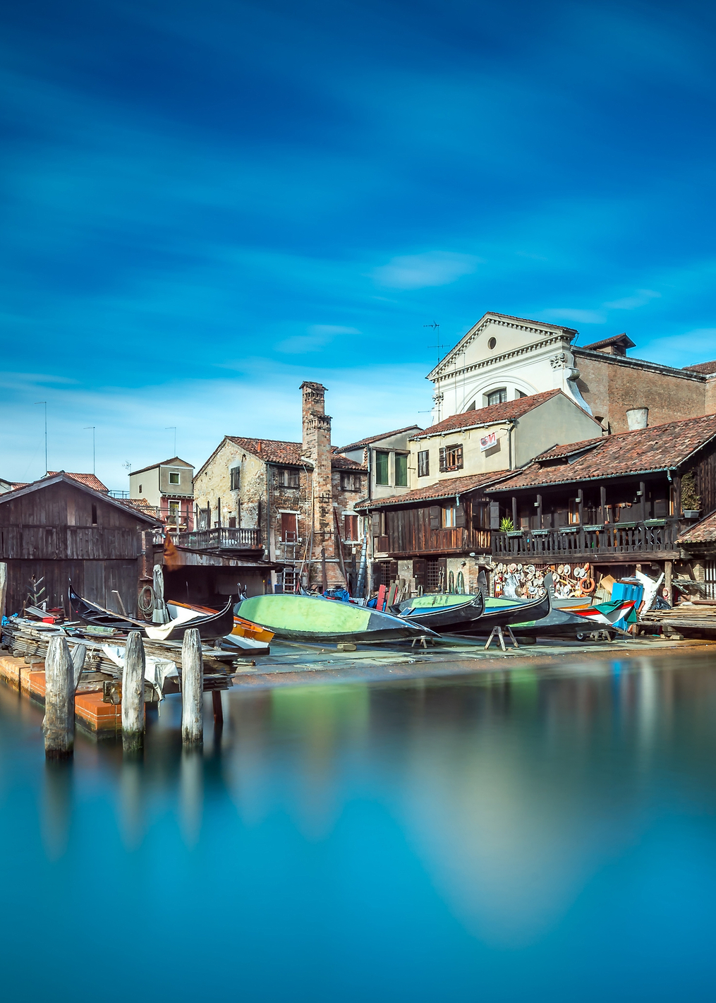 Gondola workshop in Venice: постер из коллекции World Class Photos