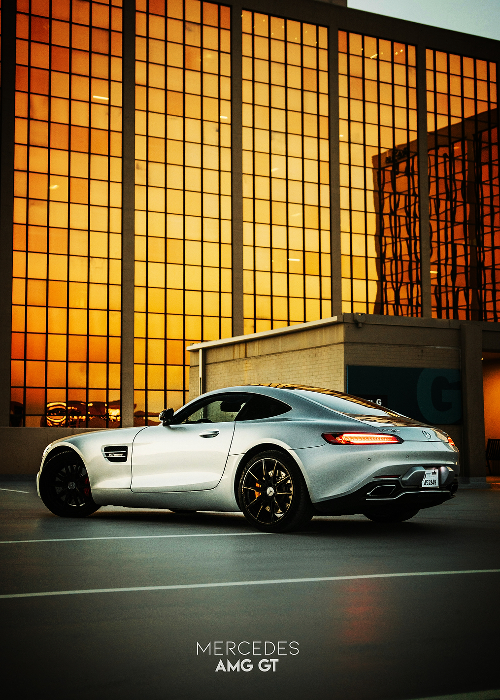 Mercedes AMG GT: постер из коллекции Mercedes-AMG GT