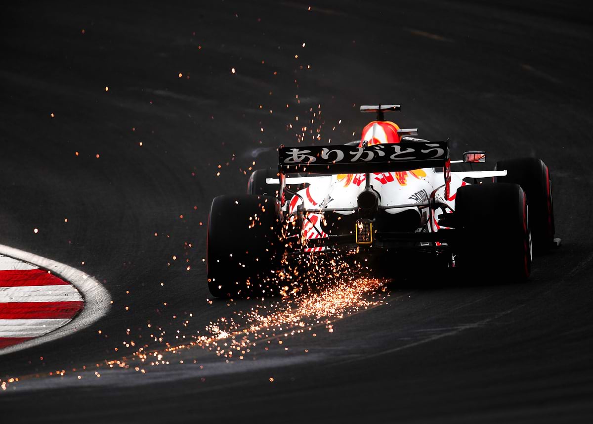 F1 Breaking Graphics 'f1 crash' Poster, picture, metal print, paint by Auto Maniac | Displate