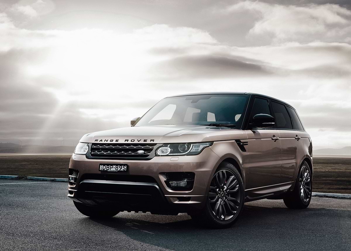 Range Rover Latest Poster 'Land Rover Range Rover' Poster, picture, metal print, paint by Sport ...