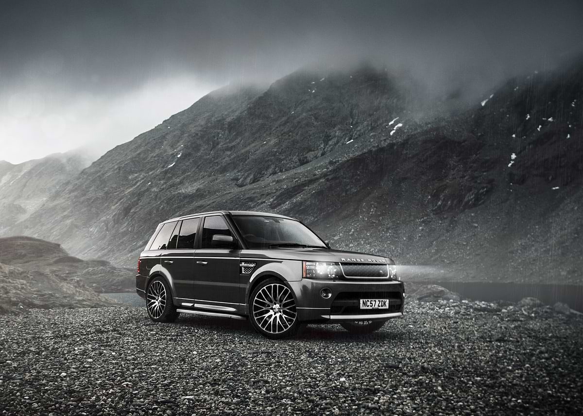 Range Rover Latest Poster 'Land Rover Range Rover' Poster, picture, metal print, paint by Sport ...