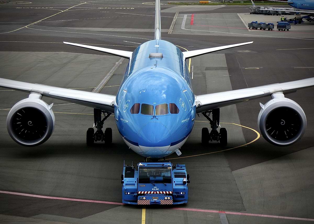 KLM Boeing 787-9 deathstare' Poster, picture, metal print, paint