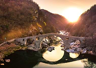 2019-04-04/78bd71b25675b19eb25553bd65294432_9dacf045788b00e19e0d16b00341e2ed