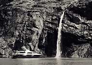 2019-05-26/32fdd19bba634a9519592ac3552f573a_e35359ca7661defb7fda508304a5eaba