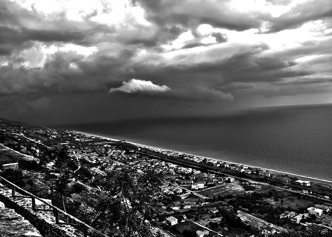 HDR BW taken during a thunderstorm in fiumefreddo bruzi ...