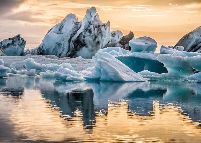 Iceland – photographs by Liz Johnson This photograph ...