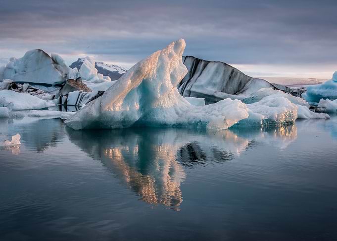 Iceland – photographs by Liz Johnson This photograph ...