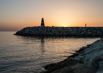 Sunrise in Puerto Marina