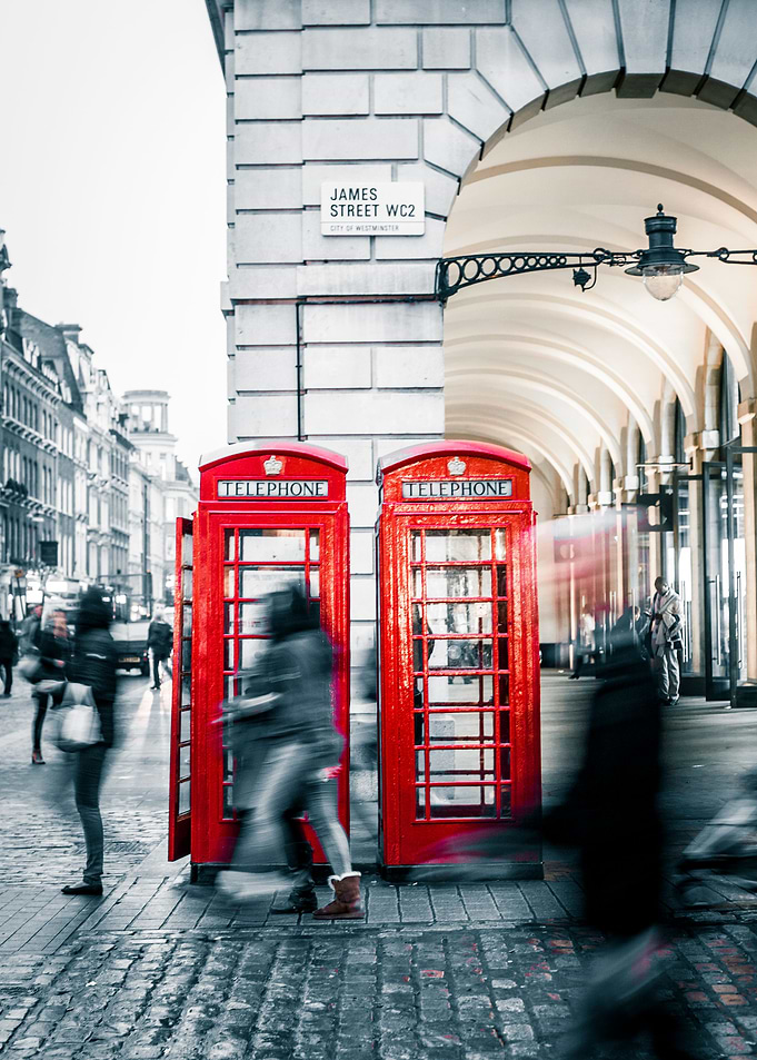 Red telephone box
