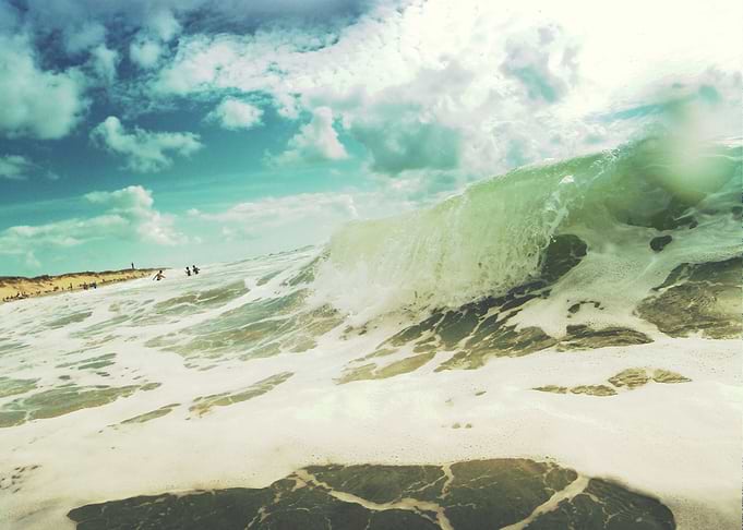 wave