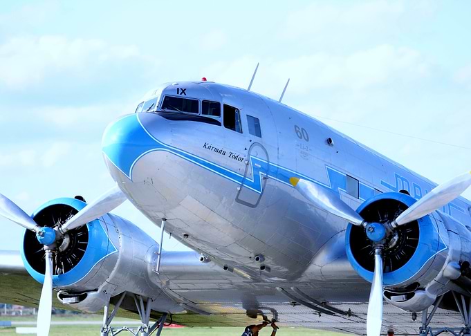 Blue flight (Hungarian Lisunov Li-2T)