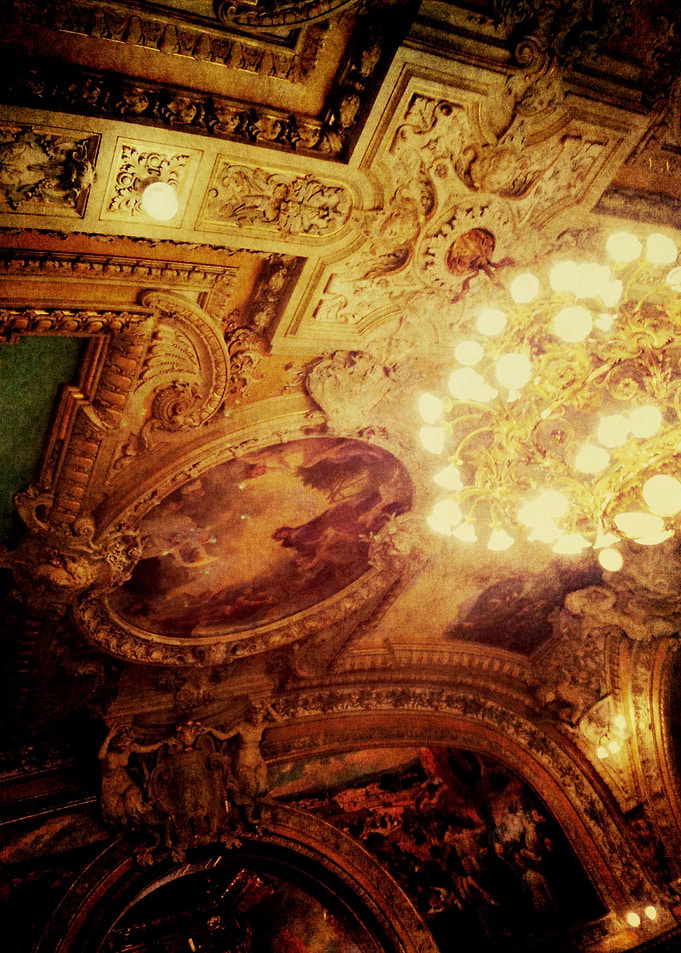 ceiling at \'le train bleu\' Paris