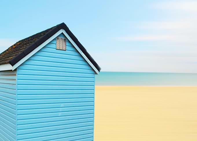 The little blue beach hut