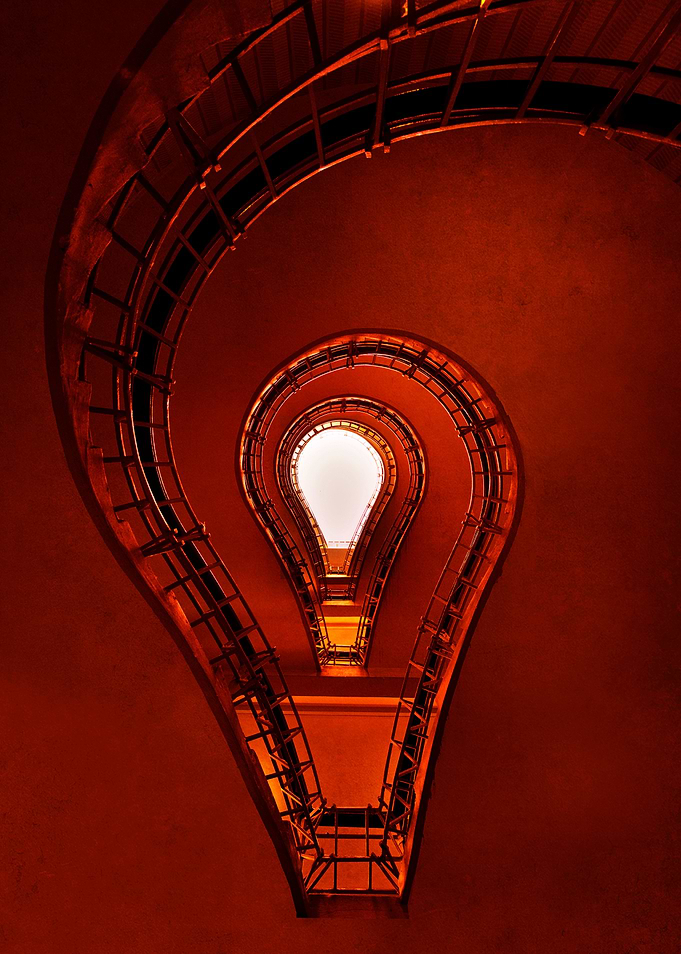 Lightbulb - staircase in red