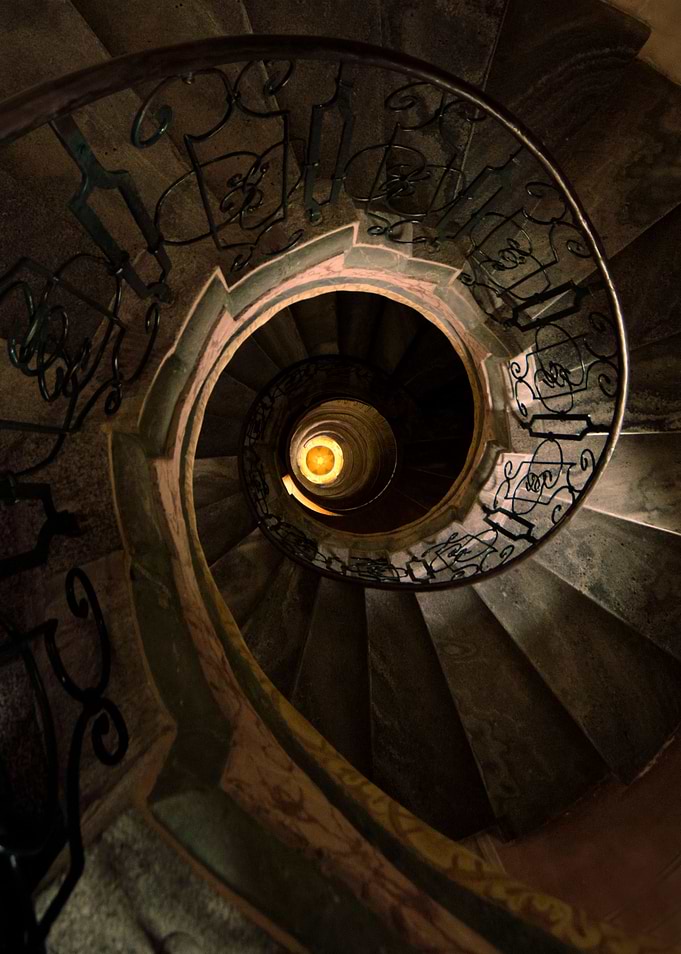 Golden eye spiral staircase