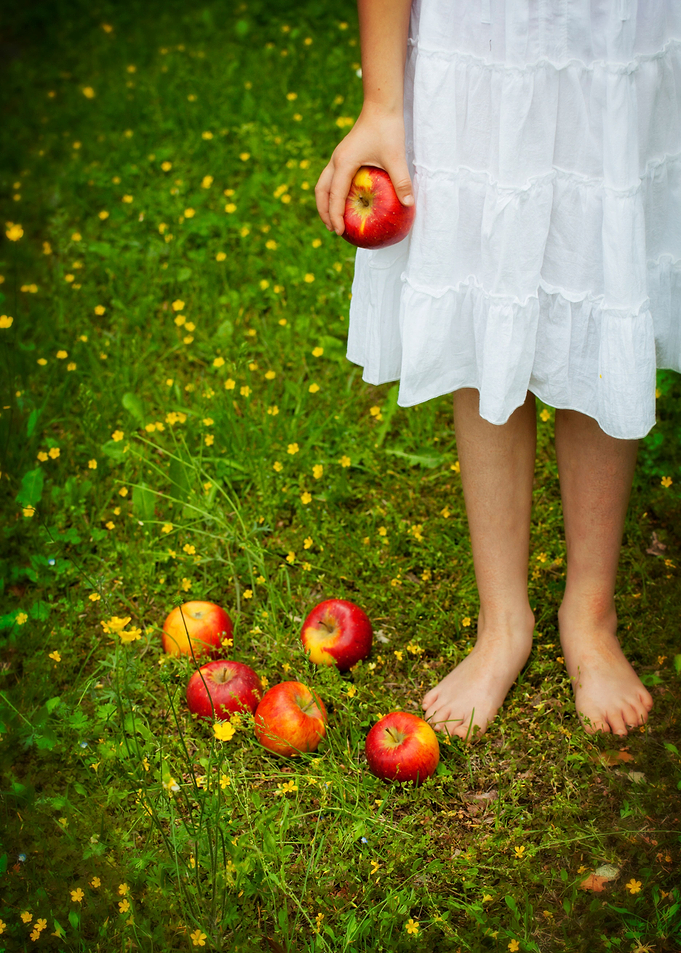 red apples