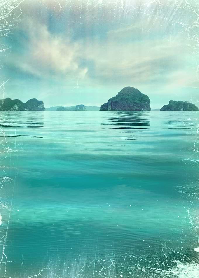 Dreamy Islands from the Water