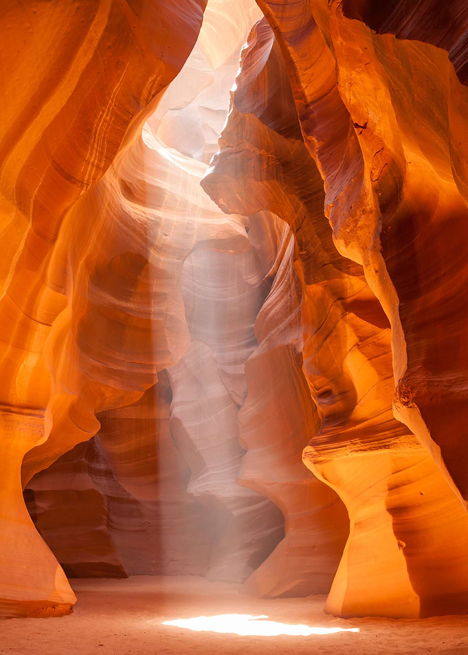 ANTELOPE CANYON Lightbeam