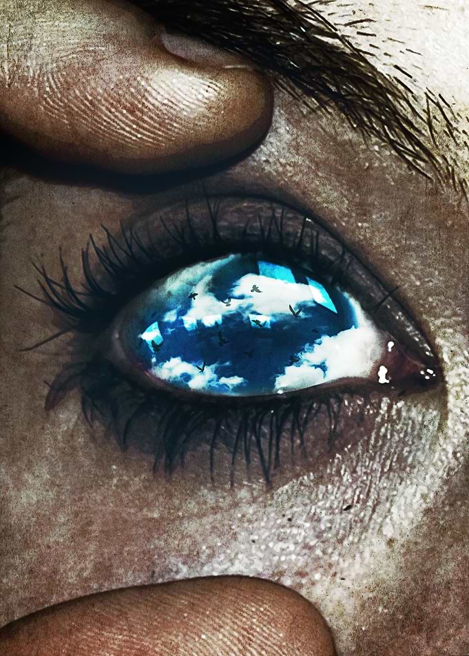 Ojos color cielo
