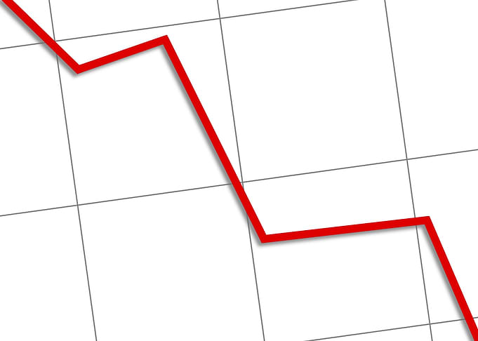 Statistic Down White chart with a red line going down.