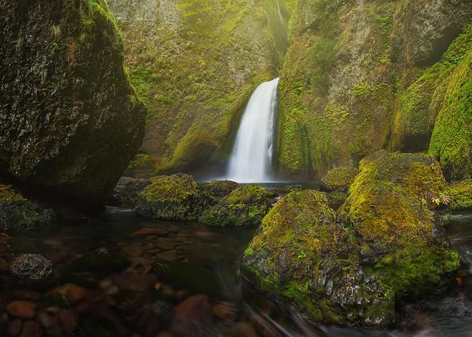 Mists of Wahclella | Wahclella Falls is a waterfall in ...