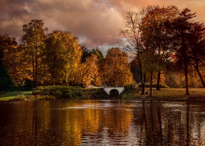 Morning impression with white bridge