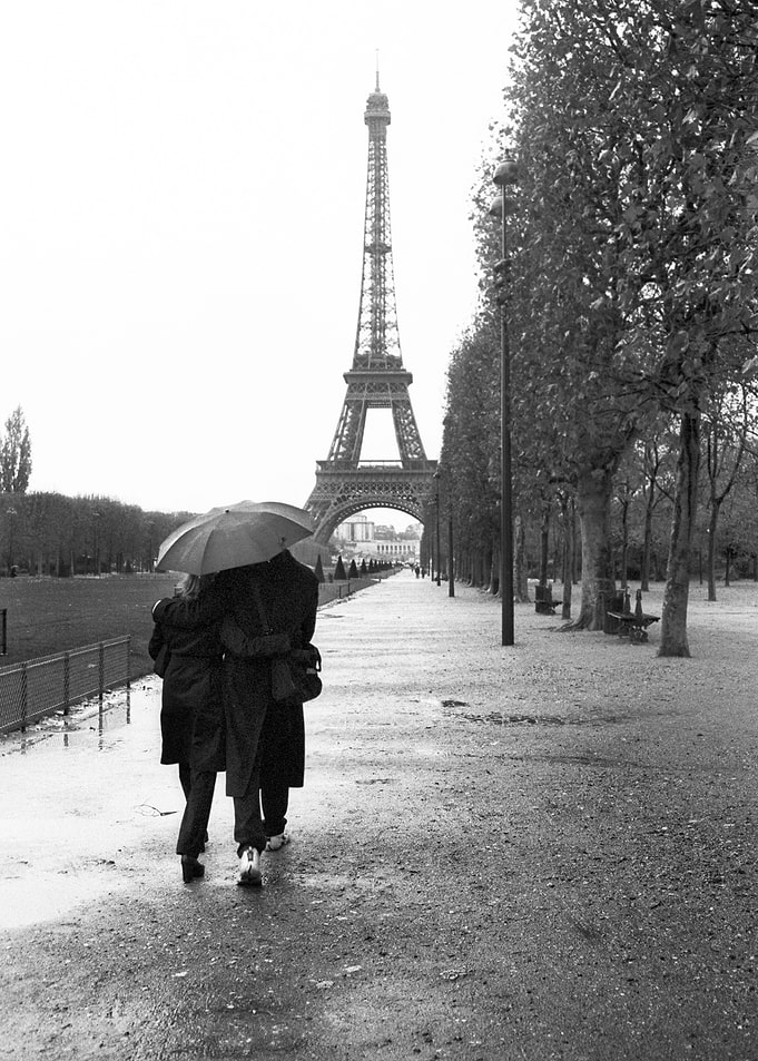 PARIS AMOUR