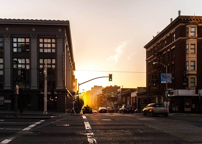San Francisco, Van Ness St when the sun goes down