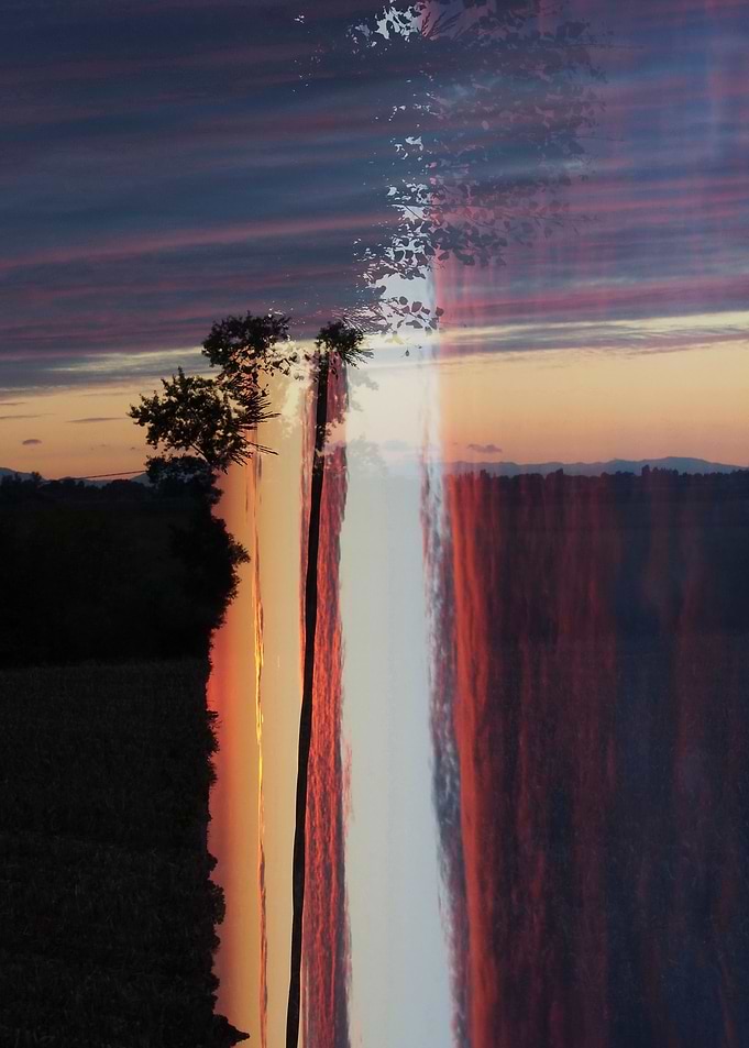 Cielo e terra con i colori del tramonto