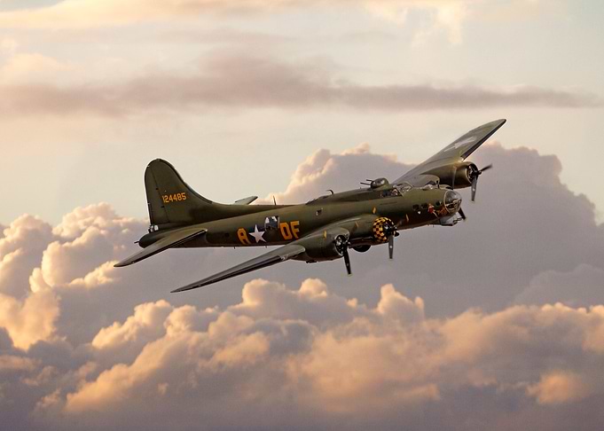 B17 Flying Fortress Sally B