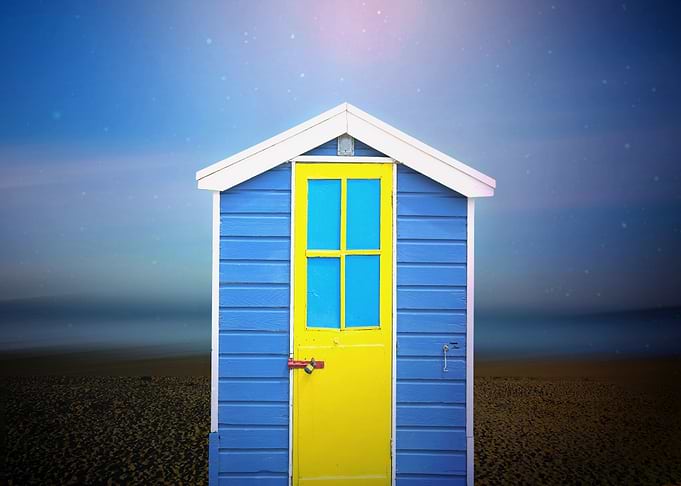 The little beach Hut By chrissie Judge