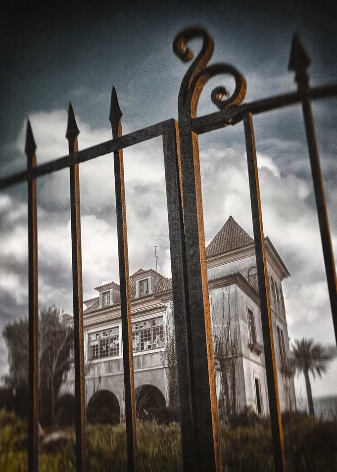 Detail of old iron gate to an abandoned haunted mansion ...
