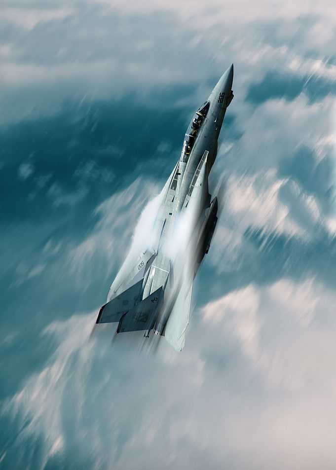 The US Navy F14 Tomcat climbing rapidly