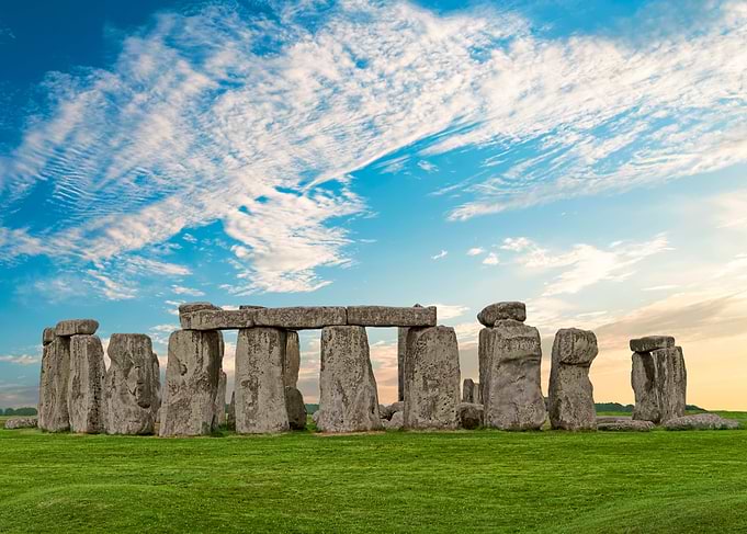 Stonehenge Cloudy II - Scenes from a shoot around Stone ...