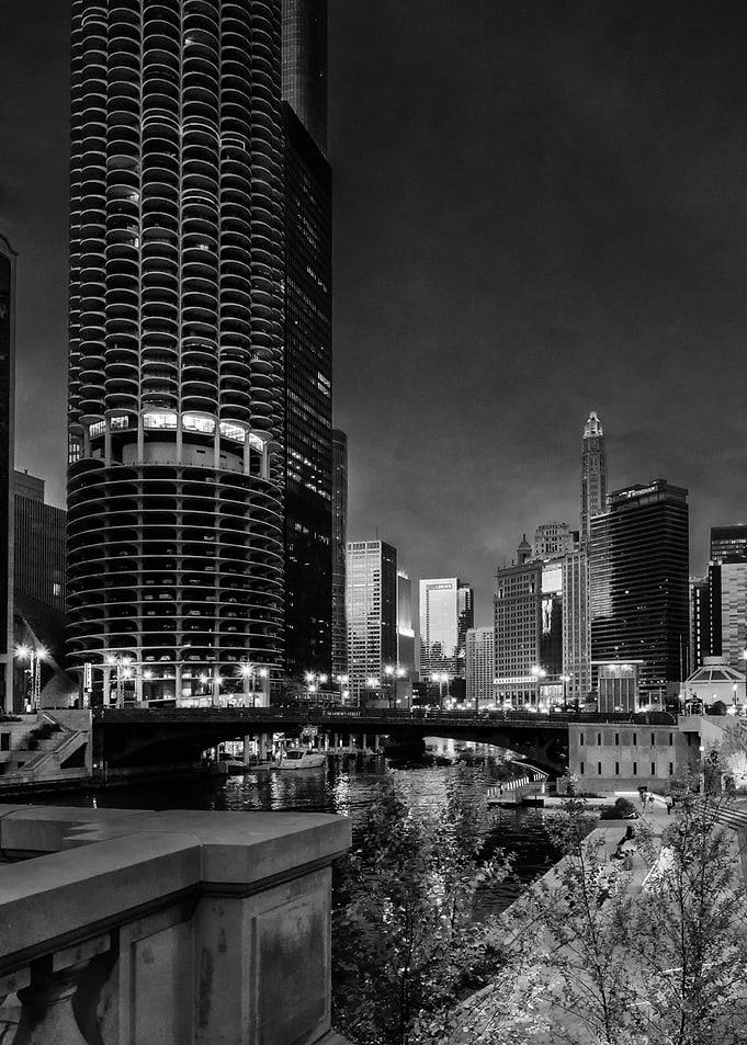 Marina City towers at night along the Chicago river, wi ...