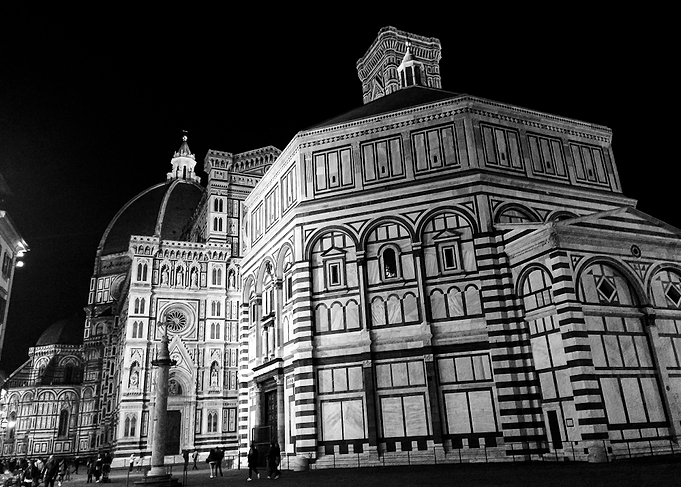 Piazza del Duomo by night