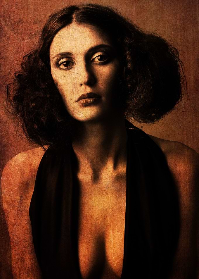 This intense and beautiful vintage design was inspired ...