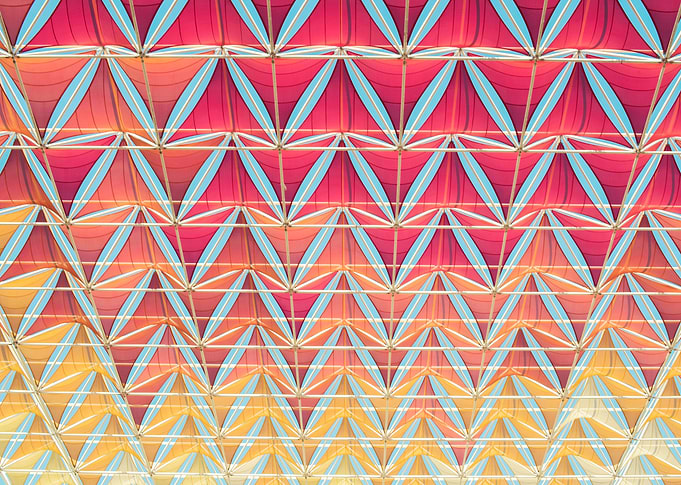 From pink to yellow pattern