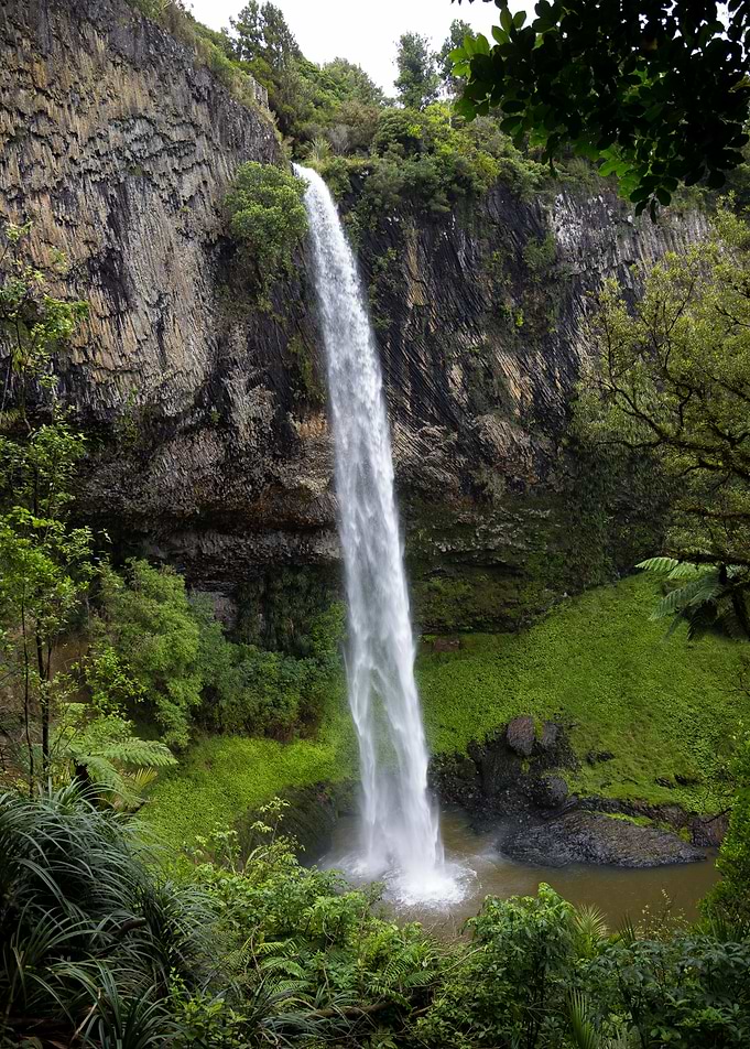 Bridal Veil Falls, Raglan, New Zealand